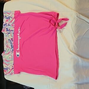 Girls Champion shirt. Size 10/12